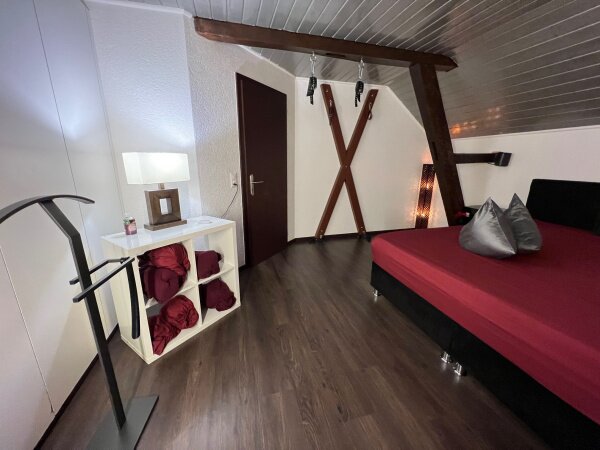 Happy Girls, Elvetia.